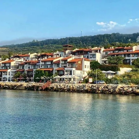 Whait Coast 8 M From The Sea 105m2 The First Line Appartement